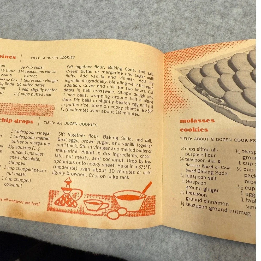 VTG 1957 Baking Soda Recipe Booklet Arm & Hammer 1950's Cookbook‎ Recipes Decor